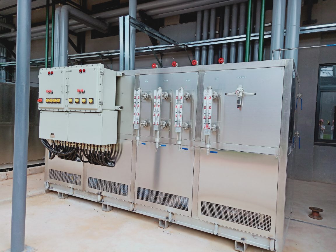 Model and size selection of cooling and heating circulator (pilot plant temperature control system)（images 2）